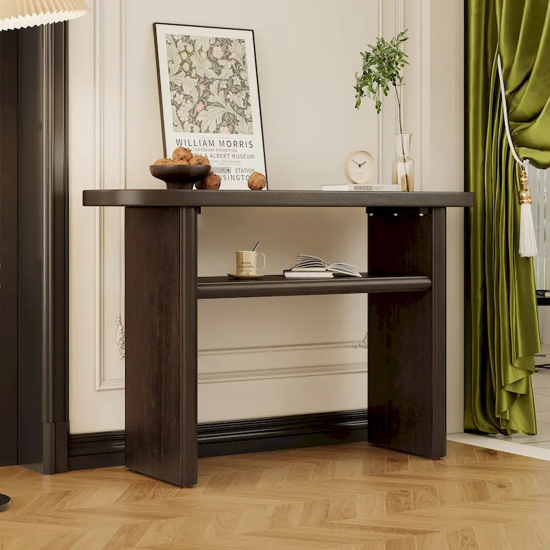 Console élégante et minimaliste avec bords arrondis et étagère robuste pour entrée