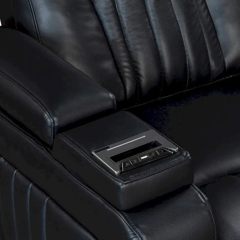 Fauteuil inclinable électrique en similicuir avec appui-tête électrique réglable, port USB, accoudoirs de rangement, porte-gobelet et tablette pivotante.